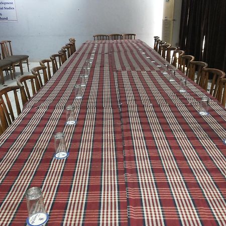 Hotel Saurab Dehradun Eksteriør billede